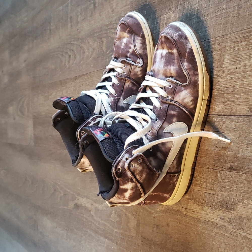 Nike SB Dunk High Pro Tie Dye